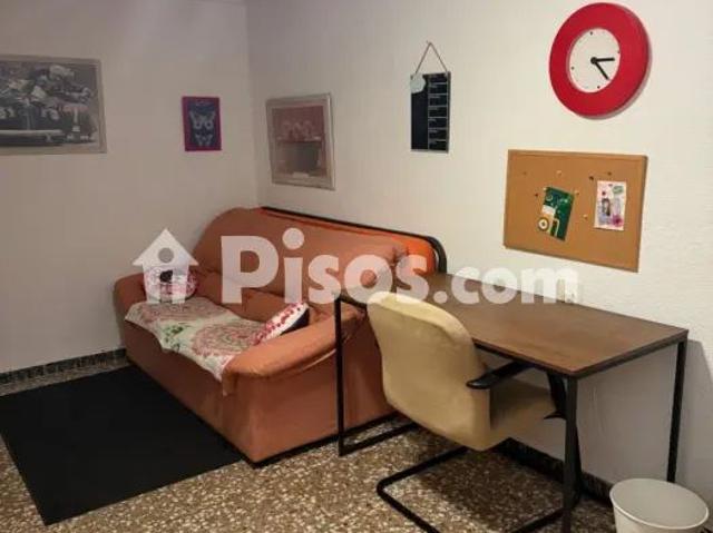 Piso en alquiler en Calle de Antonio Mora Ferrández, cerca de Carrer Obispo Winibal