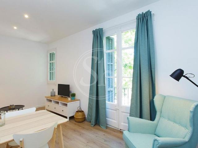 Piso en alquiler en calle De Bailèn, Barcelona, de 65 m² 2 habitaciones por 1.650