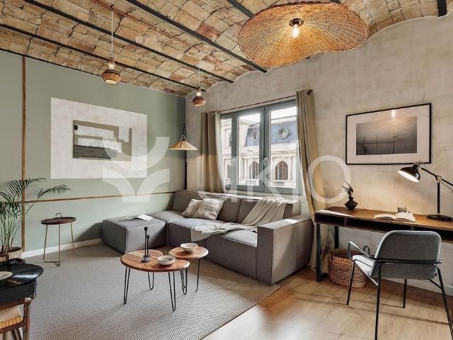 Piso en alquiler en calle De Balmes, Barcelona, de 128 m² 2 habitaciones por 3.690