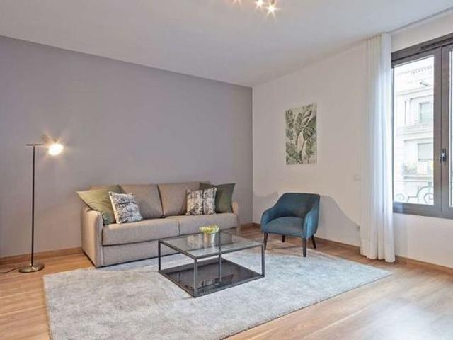 Piso en alquiler en calle De Balmes, Barcelona, de 90 m² 1 habitación por 2.325