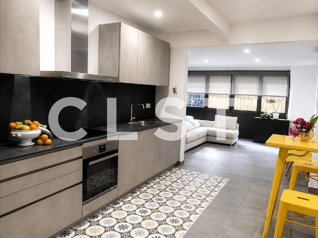 Piso en alquiler en calle De Balcells, Barcelona, de 110 m² 3 habitaciones por 1.850