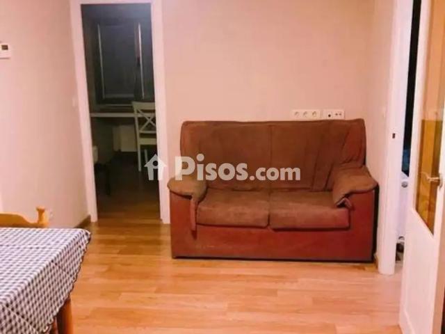Piso en alquiler en Calle de Beleña