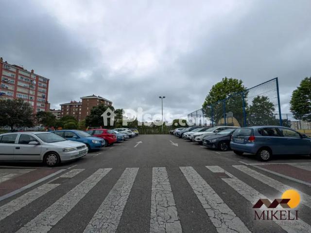 Piso en alquiler en Calle de Benidorm, 7