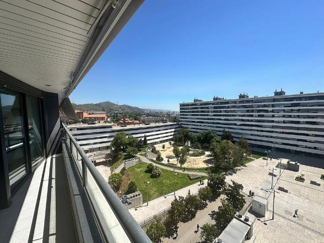 Piso en alquiler en calle De Berruguete, Barcelona, de 120 m² 4 habitaciones por 1.740