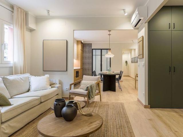 Piso en alquiler en calle De Caballero, Barcelona, de 78 m² 2 habitaciones por 2.100