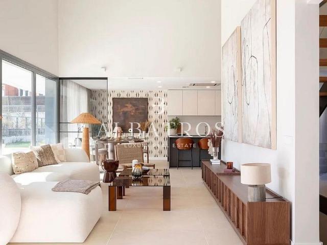 Piso en alquiler en calle De Calatrava, Barcelona, de 307 m² 5 habitaciones por 18.000