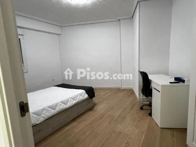Piso en alquiler en Calle de Campoamor, 6, cerca de Carrer de Yecla