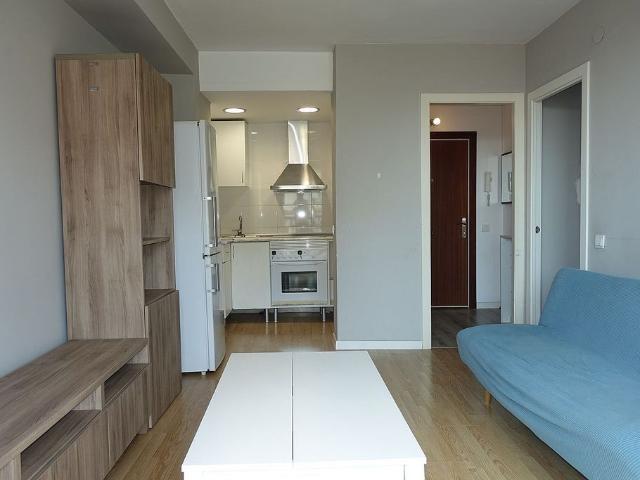 Piso en alquiler en calle De Cantàbria, Barcelona, de 54 m² 2 habitaciones por 1.200