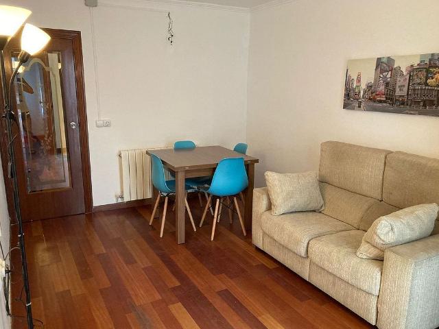 Piso en alquiler en calle De Canyameres, Barcelona, de 60 m² 3 habitaciones por 1.650