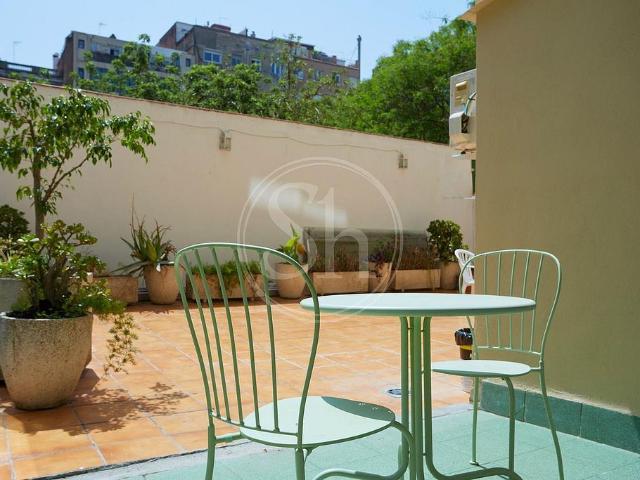 Piso en alquiler en calle De Casanova, Barcelona, de 108 m² 4 habitaciones por 2.495