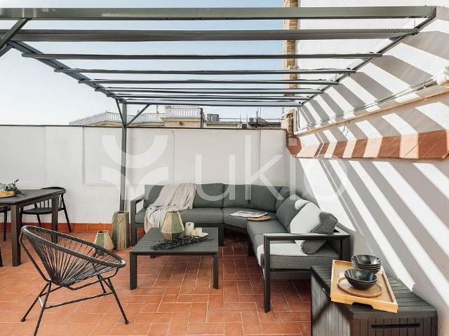 Piso en alquiler en calle De Casanova, Barcelona, de 110 m² 2 habitaciones por 3.085