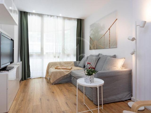 Piso en alquiler en calle De Casp, Barcelona, de 49 m² 1 habitación por 1.550