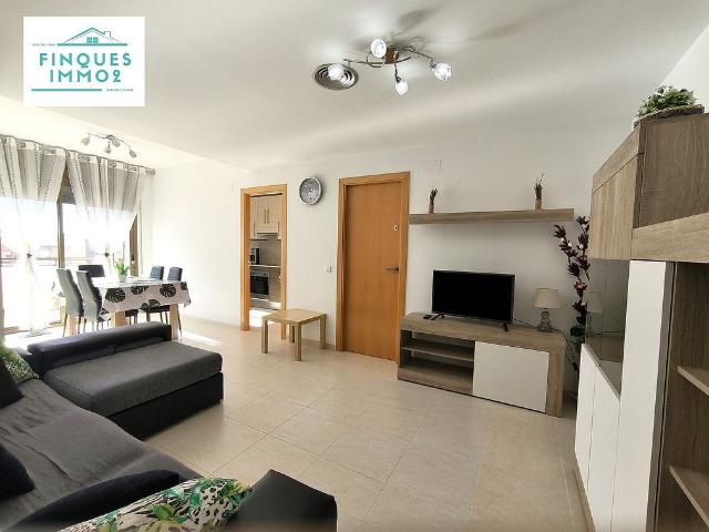 Piso en alquiler en calle De Castelló, Sant Carles de la Ràpita, de 75 m² 2 habitaciones por 523
