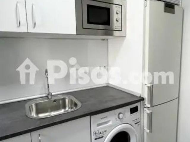 Piso en alquiler en Calle de Carracedo