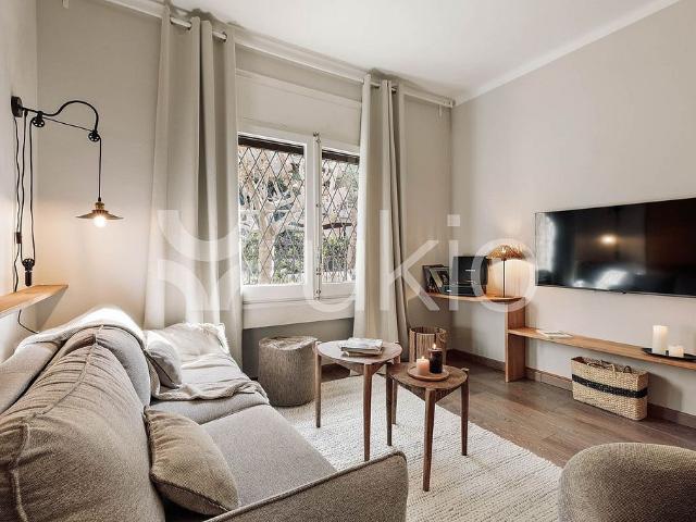 Piso en alquiler en calle De Carrencà, Barcelona, de 42 m² 1 habitación por 1.905