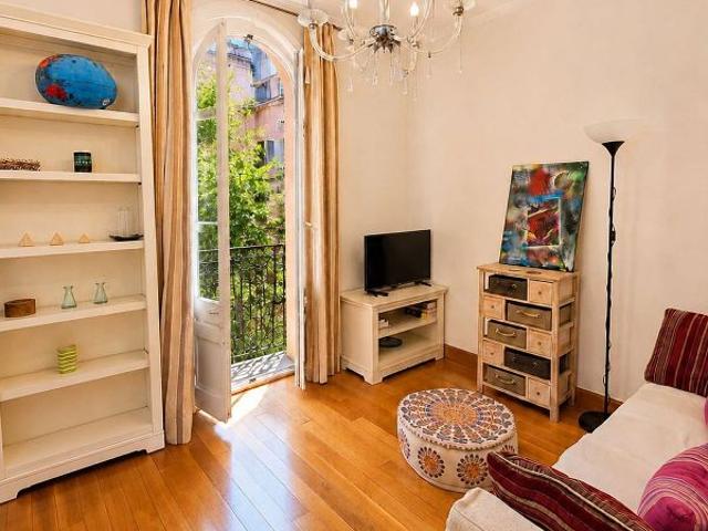 Piso en alquiler en calle De Cartagena, Barcelona, de 59 m² 2 habitaciones por 1.600
