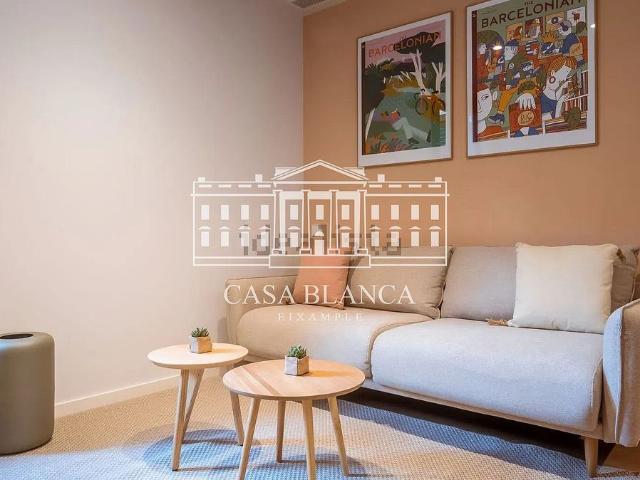 Piso en alquiler en calle De Cartagena, Barcelona, de 65 m² 2 habitaciones por 2.400