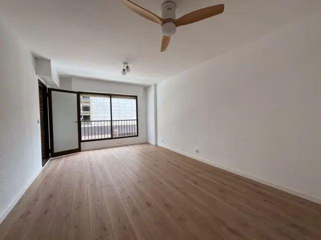 Piso en alquiler en Calle de Churruca, 41
