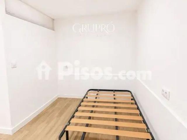 Piso en alquiler en Calle de Codo