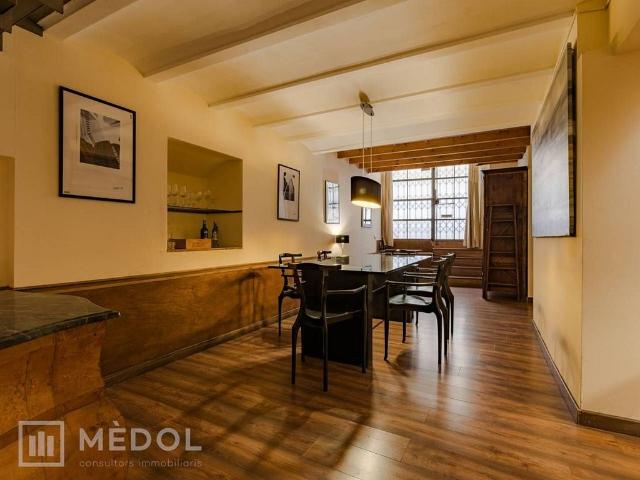 Piso en alquiler en calle De Comte, Tarragona, de 105 m² 1 habitación por 793