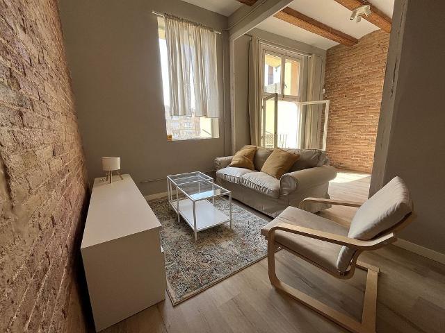 Piso en alquiler en calle De Còrsega, Barcelona, de 50 m² 1 habitación por 1.200
