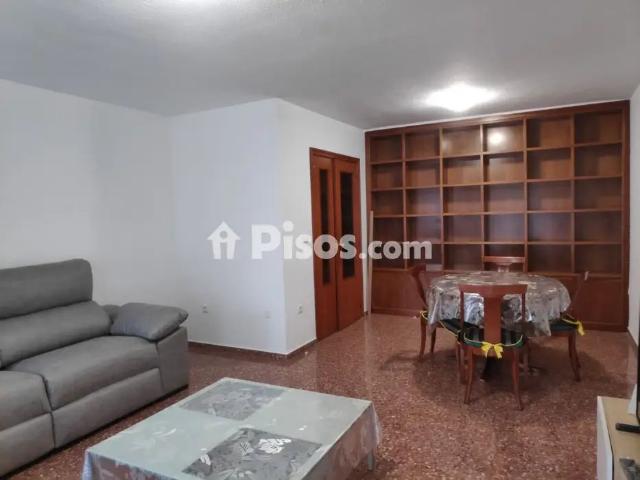 Piso en alquiler en Calle de Crevillente, 12
