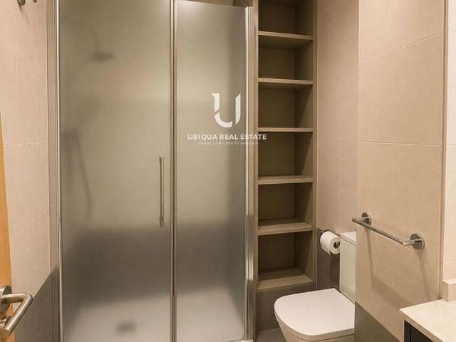 Piso en alquiler en calle De Dolors Monserdà, Barcelona, de 100 m² 3 habitaciones por 2.200