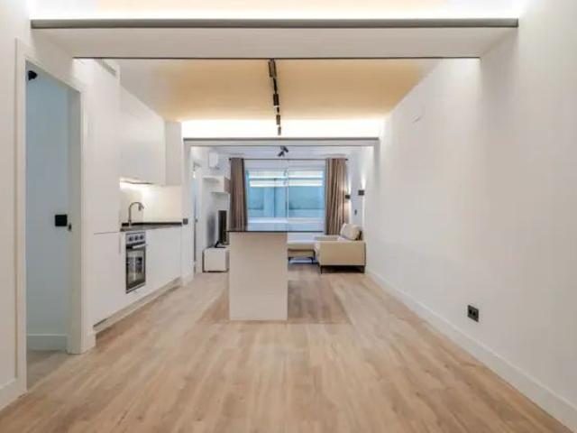 Piso en alquiler en Calle de Edgar Neville, 5