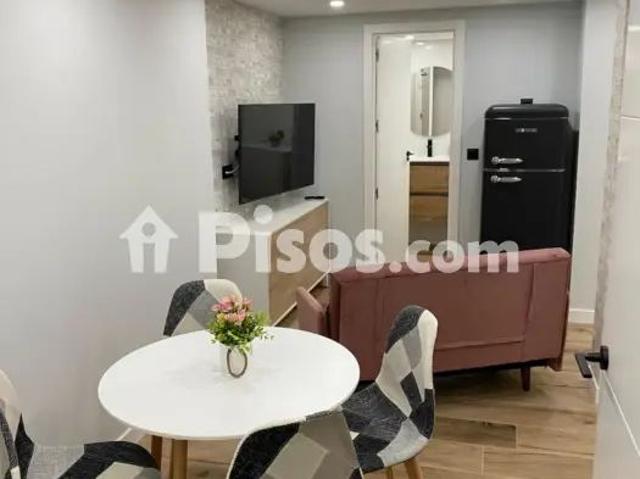 Piso en alquiler en Calle de Espíritu Santo, 5