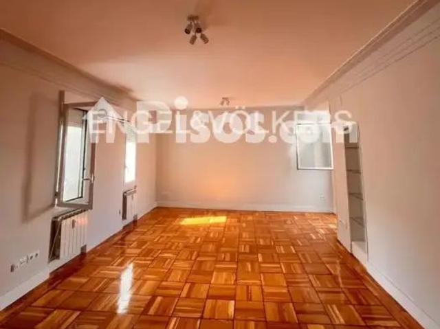 Piso en alquiler en Calle de Fuencarral, cerca de Calle de Hortaleza