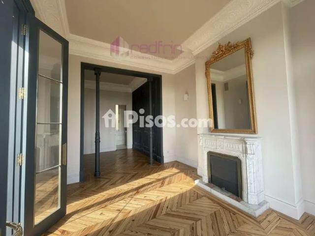 Piso en alquiler en Calle de Felipe IV