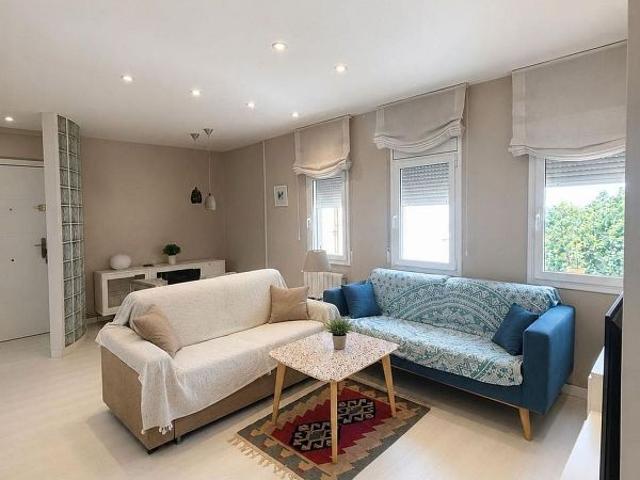 Piso en alquiler en calle De Fernando Poo, Barcelona, de 60 m² 2 habitaciones por 1.400