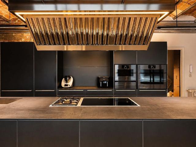 Piso en alquiler en calle De Ferran Agulló, Barcelona, de 619 m² 5 habitaciones por 25.000