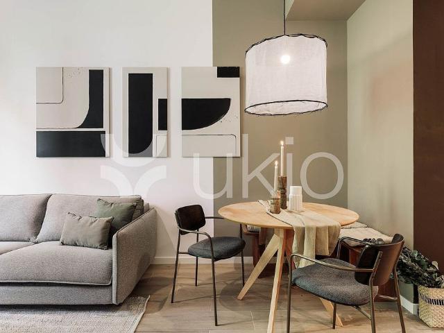 Piso en alquiler en calle De Floridablanca, Barcelona, de 48 m² 1 habitación por 2.100