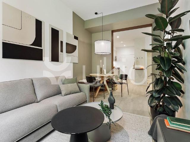 Piso en alquiler en calle De Floridablanca, Barcelona, de 52 m² 1 habitación por 1.870