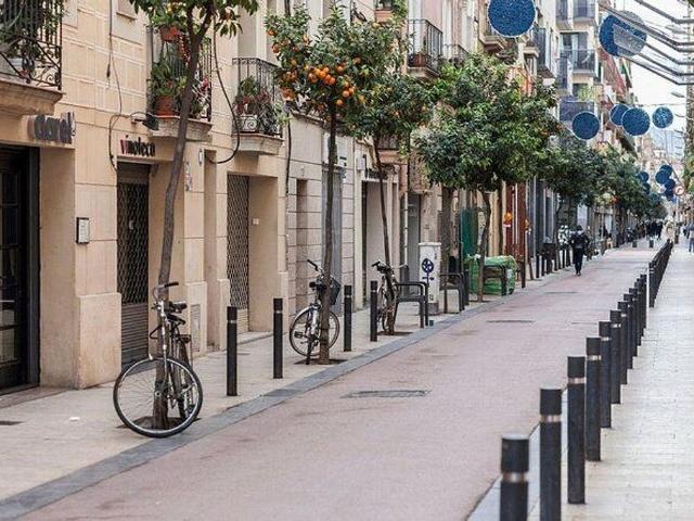 Piso en alquiler en calle De Fluvià, Barcelona, de 55 m² 2 habitaciones por 2.400 €
