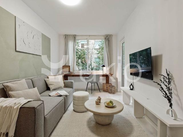 Piso en alquiler en calle De Guitard, Barcelona, de 64 m² 3 habitaciones por 2.625