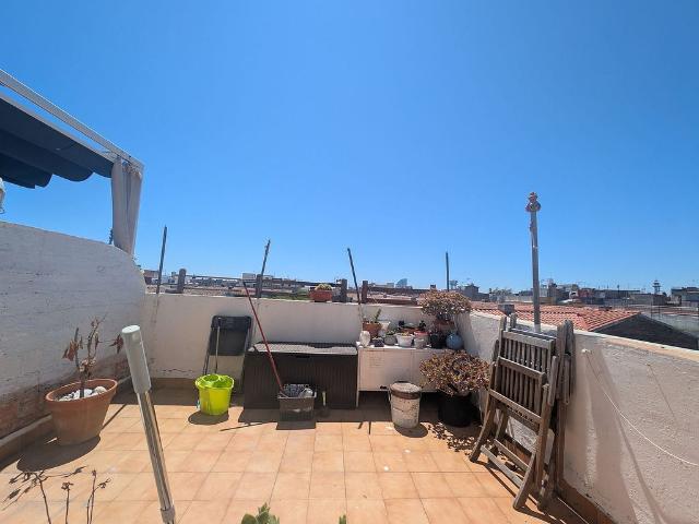 Piso en alquiler en calle De Ginebra, Barcelona, de 45 m² 1 habitación por 886