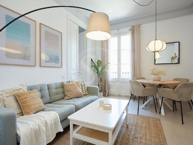 Piso en alquiler en calle De Girona, Barcelona, de 75 m² 2 habitaciones por 2.295