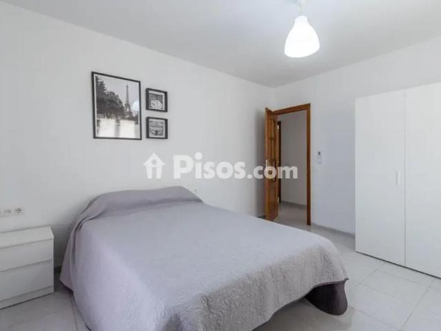 Piso en alquiler en Calle de Granada