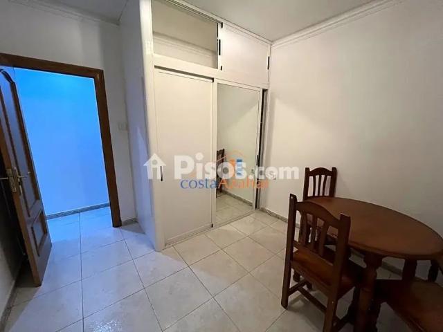 Piso en alquiler en Calle de Gravina