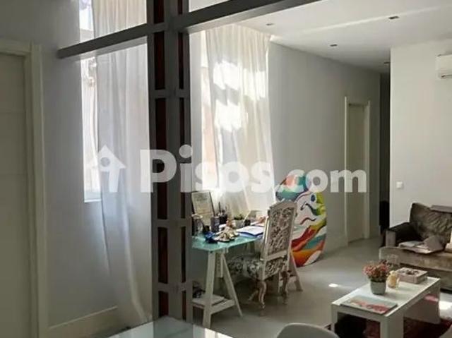 Piso en alquiler en Calle de Juan de Herrera