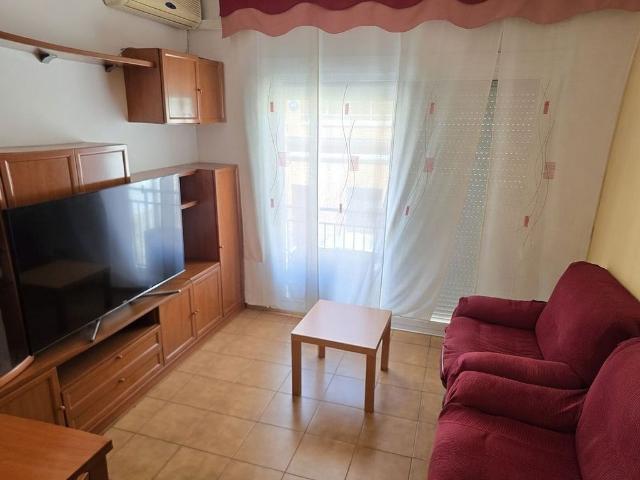 Piso en alquiler en calle De Jambrina, Barcelona, de 63 m² 3 habitaciones por 959