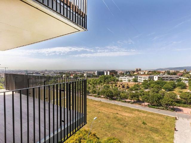 Piso en alquiler en calle De Joan Miró, Esplugues de Llobregat, de 89 m² 3 habitaciones por 2.930 €