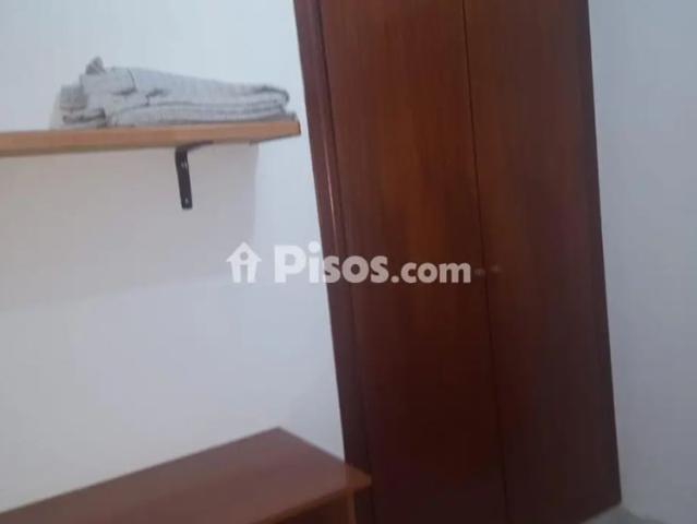 Piso en alquiler en Calle de Joaquina Eguaras