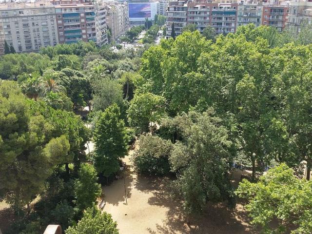 Piso en alquiler en calle De Josep Bertrand, Barcelona, de 190 m² 4 habitaciones por 3.200