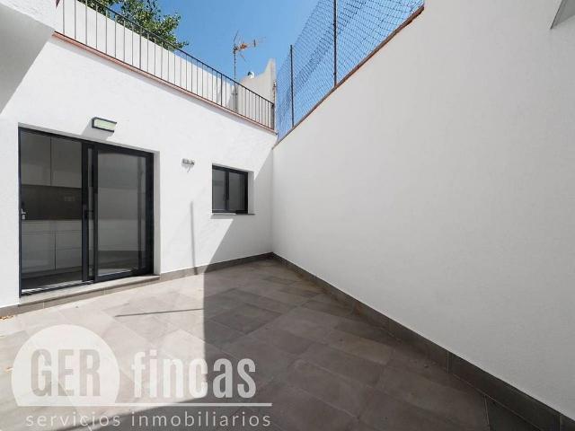 Piso en alquiler en calle De Josep Llimona, Terrassa, de 100 m² 2 habitaciones por 1.400