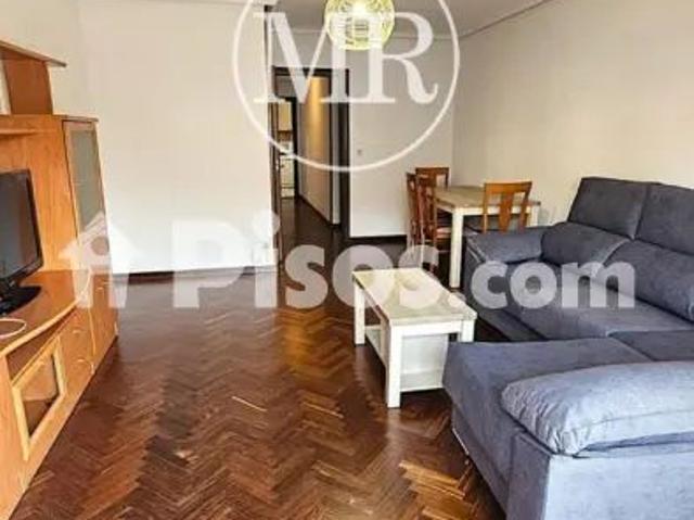 Piso en alquiler en Calle de Luis Vives