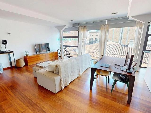 Piso en alquiler en calle De la Mare de Déu de Gràcia, Barcelona, de 76 m² 1 habitación por 1.337