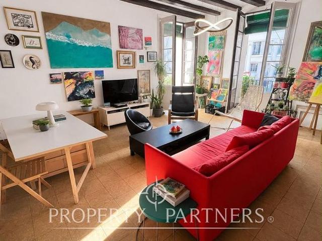 Piso en alquiler en calle De la Mare de Déu del Pilar, Barcelona, de 200 m² 3 habitaciones por 2.000